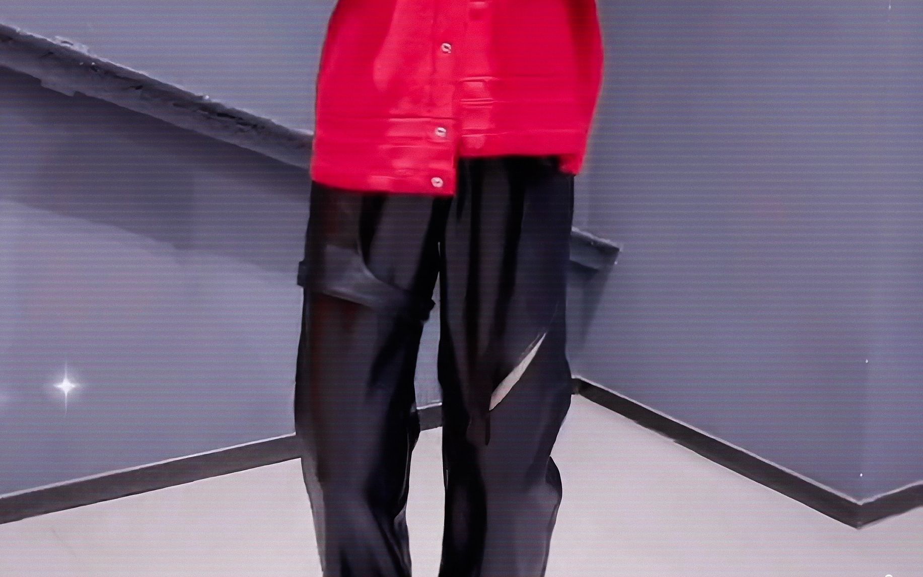 严浩翔 | 午夜场 破洞皮裤不盯盯挑战 谁能忍住不看?