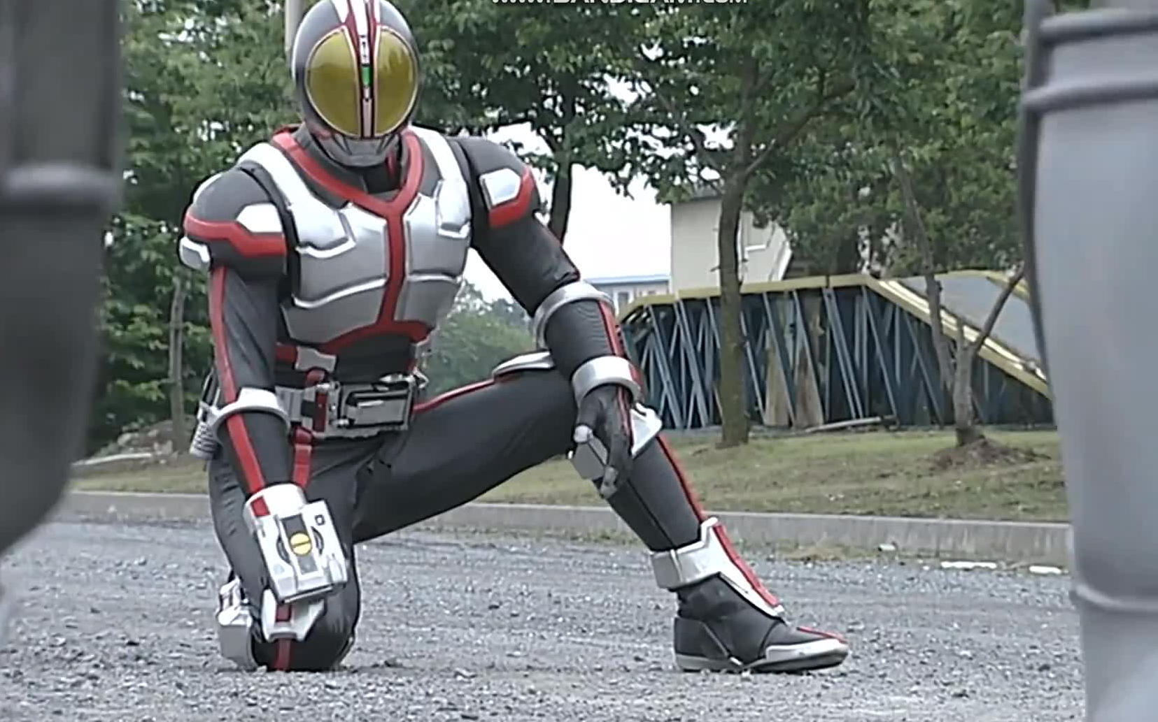 faiz-tv全集全形态初次变身加战斗场面