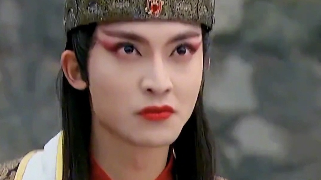 明星人物传 怎么会有人近视1500,眼睛又亮还不突眼啊?#陈威翰