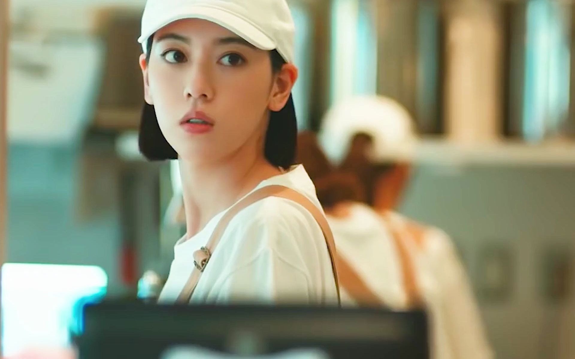 周杰伦mv最美女主,三吉彩花
