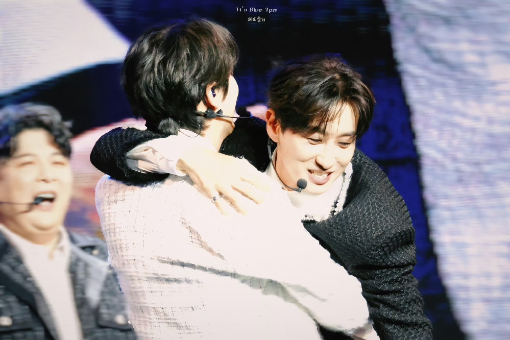 [李赫宰/曺圭贤]宿舍line的甜蜜抱抱