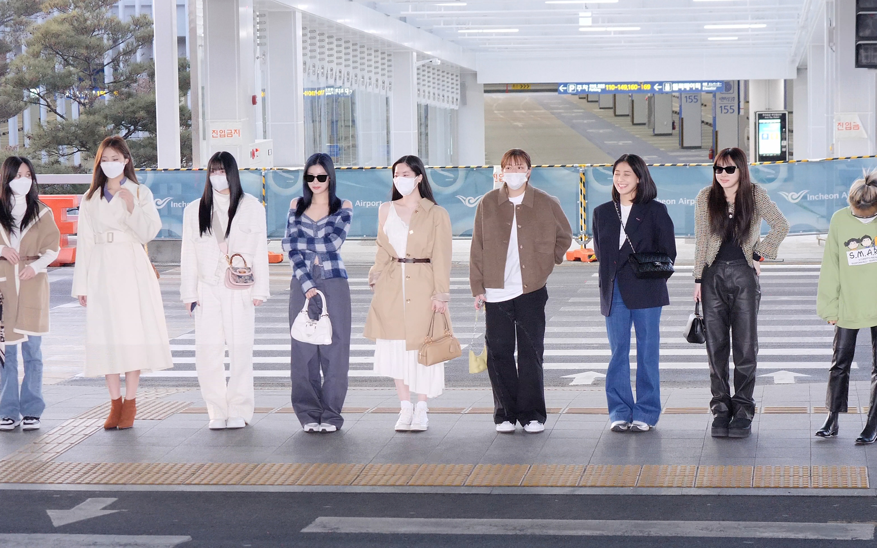 230227 twice仁川机场出境前往la