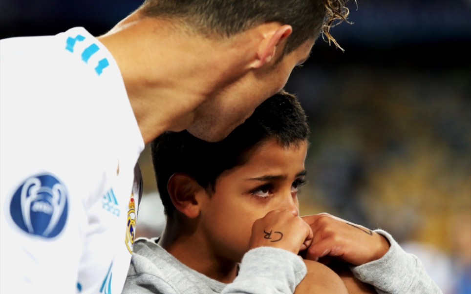 『c罗72迷你罗』论傻白甜是怎么生出顶级alpha的,迷你罗带球撞人太a