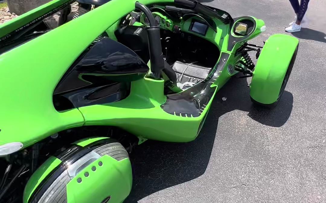 这绿色霸王龙有点帅呀好好盘一盘!