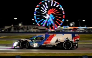 Descargar video: 【IMSA】晚上看赛车别有韵味！2023 Rolex24周四夜间测试实拍