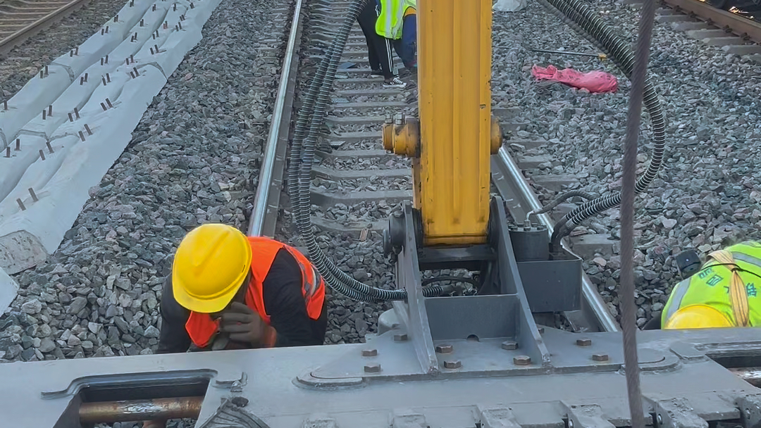 中国铁路机械换枕