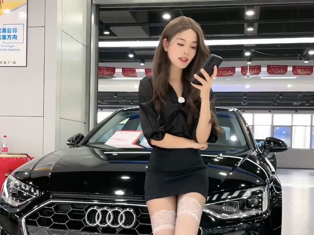 大长腿美女汽车主播08 (13)