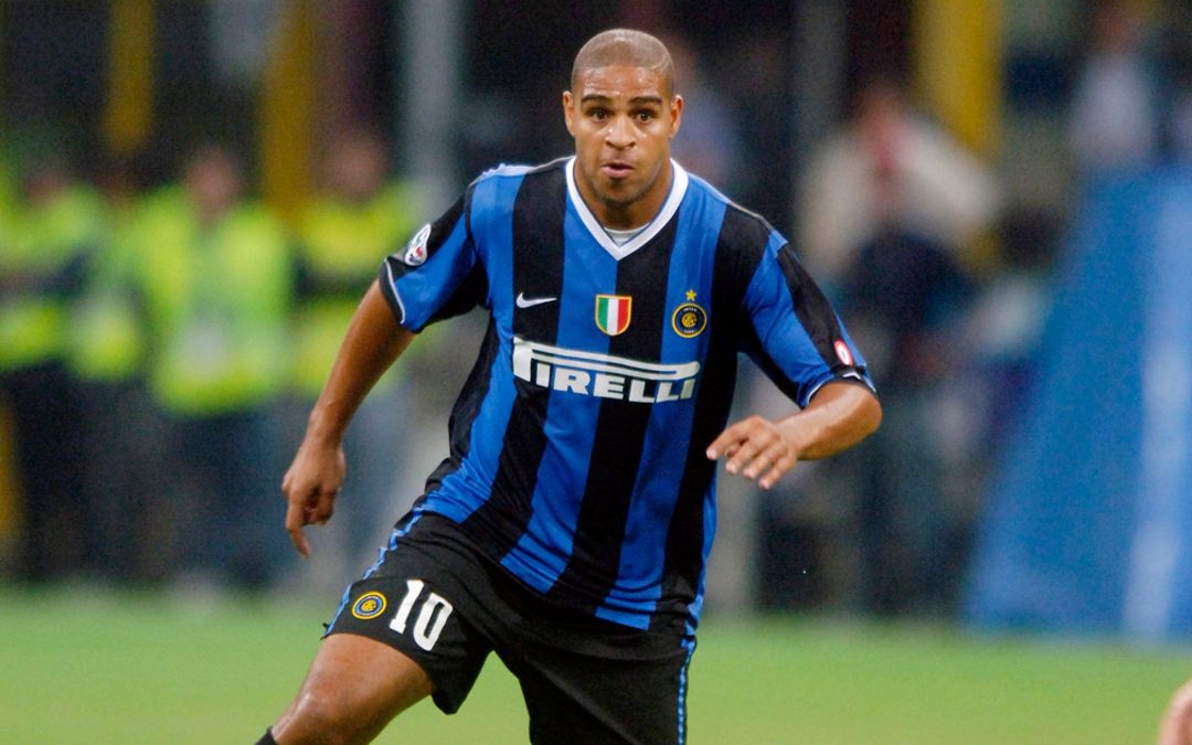 传奇球星阿德里亚诺的童年故事传奇事迹