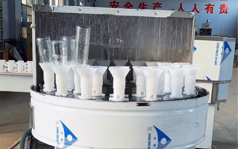 小型半自动洗瓶机冲瓶机玻璃瓶清洗机械设备视频实拍