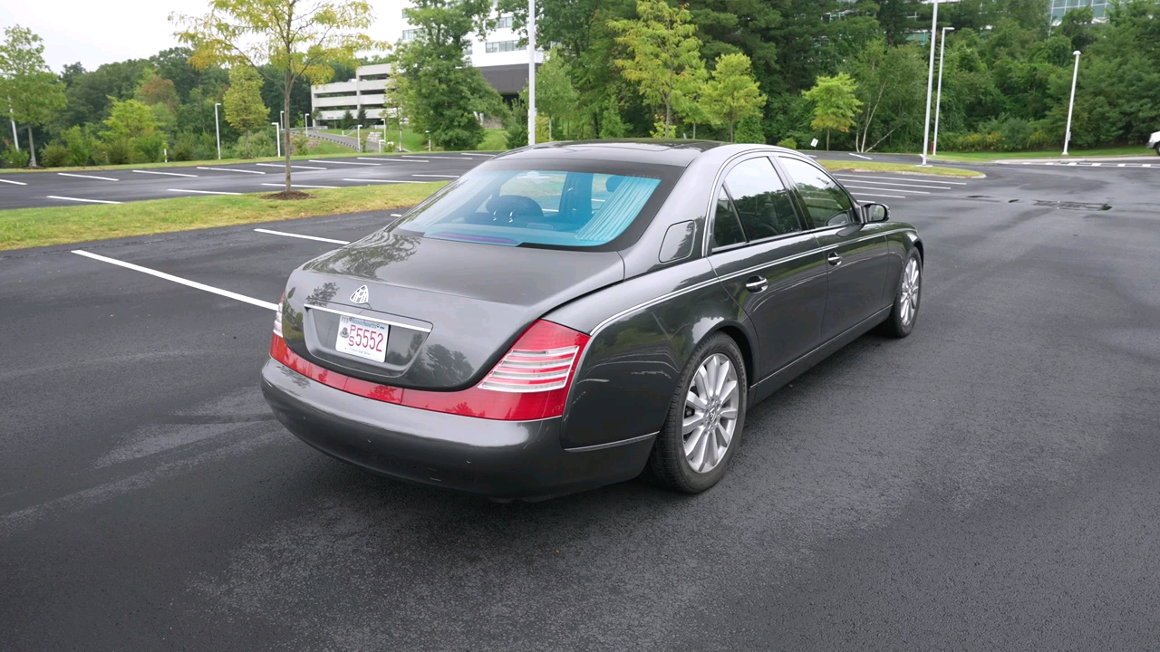 邁巴赫 57 - 745 lb-ft biturbo v12 limo! 第一視角 駕駛 (雙耳音頻)
