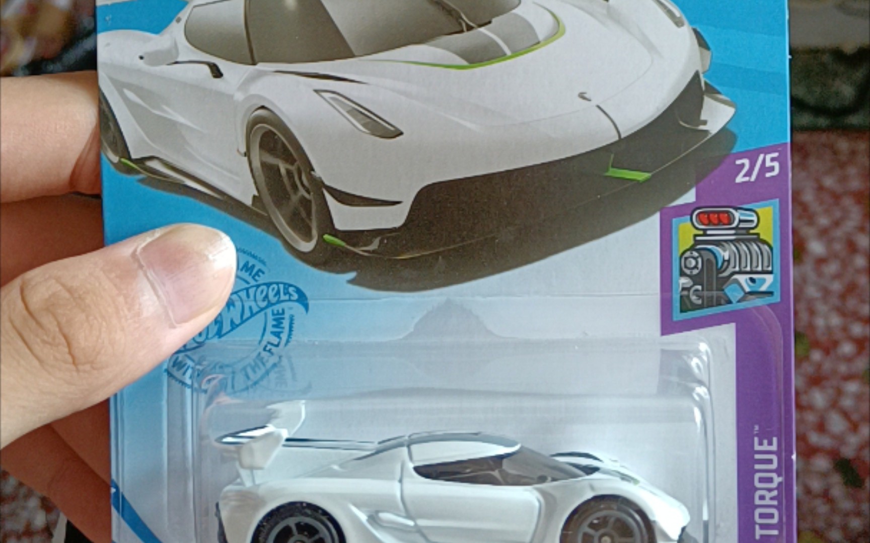 【风火轮开箱测评】不说了马上开箱13元的柯尼塞格.