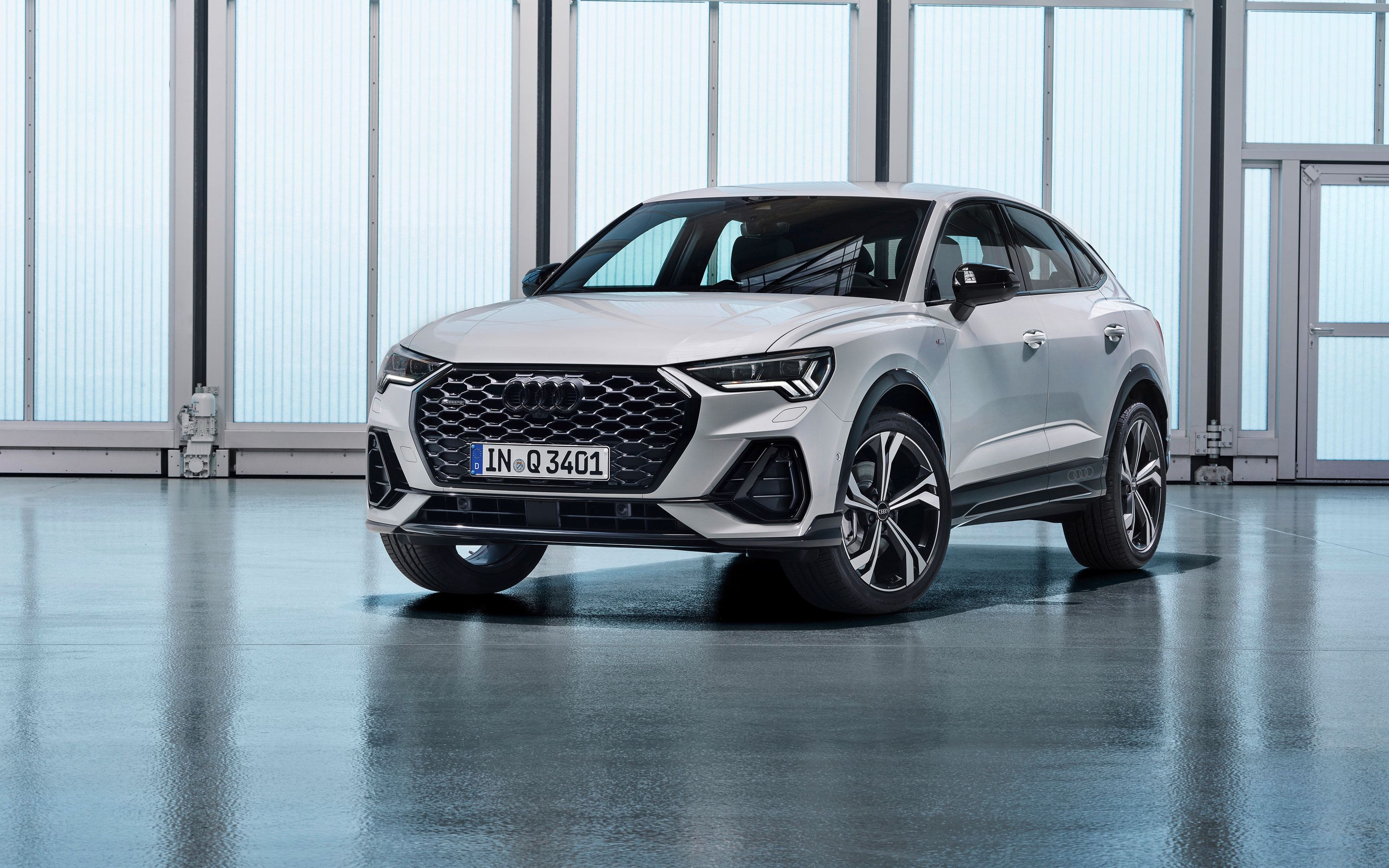 德国抢先体验奥迪q3 sportback掀背车_哔哩哔哩 (゜-゜)つロ 干杯