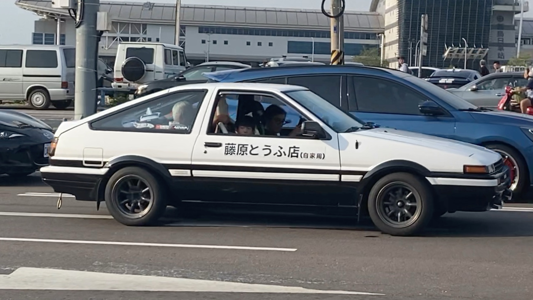 动态拍摄 改装toyota ae86 藤原豆腐店