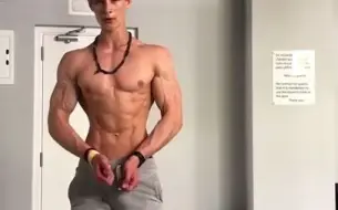 Tải video: 【Luca Heubl】德国鲜肉男模