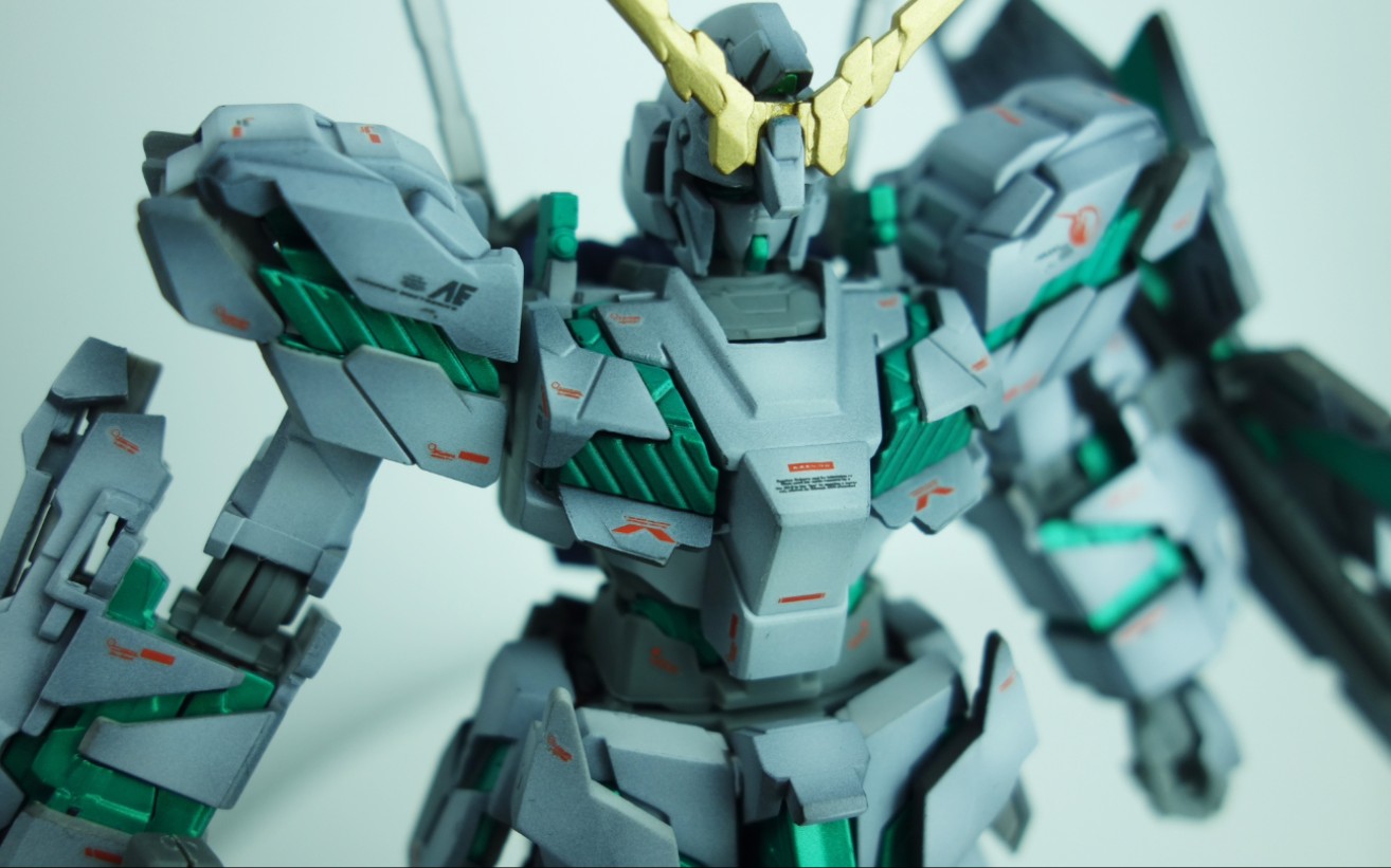 某宝老板里的清仓大班hg独角兽制作完成