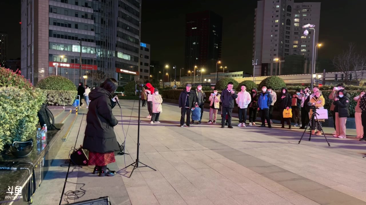 【真栗 2023-02-27 斗鱼直播歌切】和乌龟酱户外唱歌-Monedula-Monedula-哔哩哔哩视频