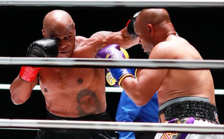 慈善赛泰森8回合战平小罗伊琼斯_哔哩哔哩 (゜-゜)つロ 干杯