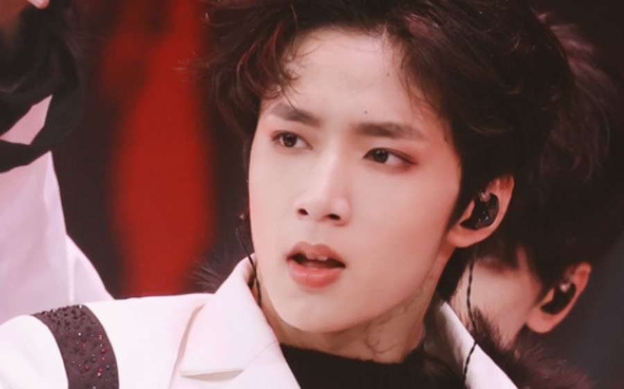 【刘耀文】偏爱一些眉上痣~_哔哩哔哩_bilibili