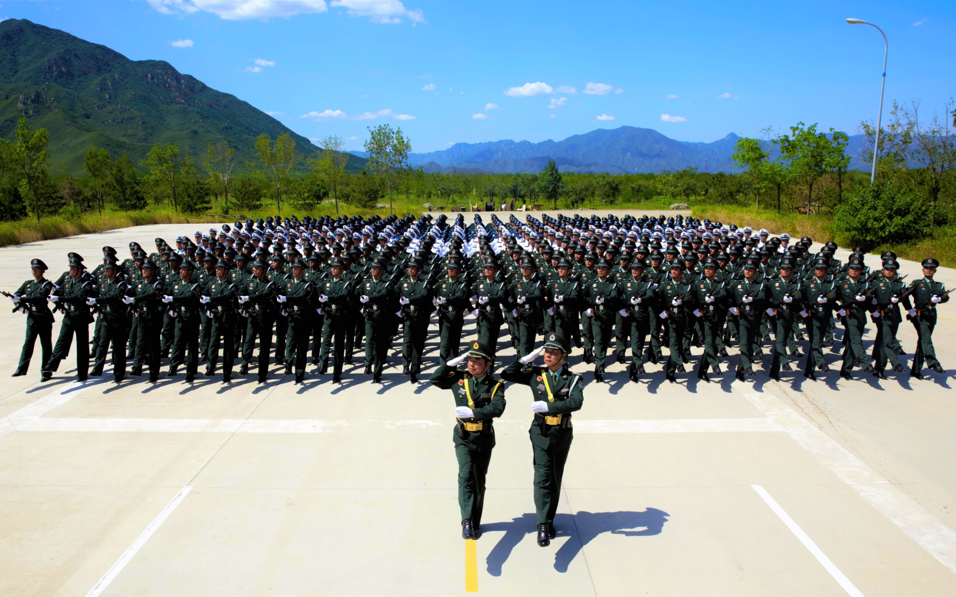 [图][超清版]新中国成立70周年阅兵-预备役部队方队之歌