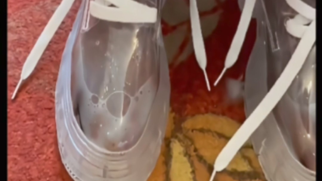 起雾透明靴 美食特写