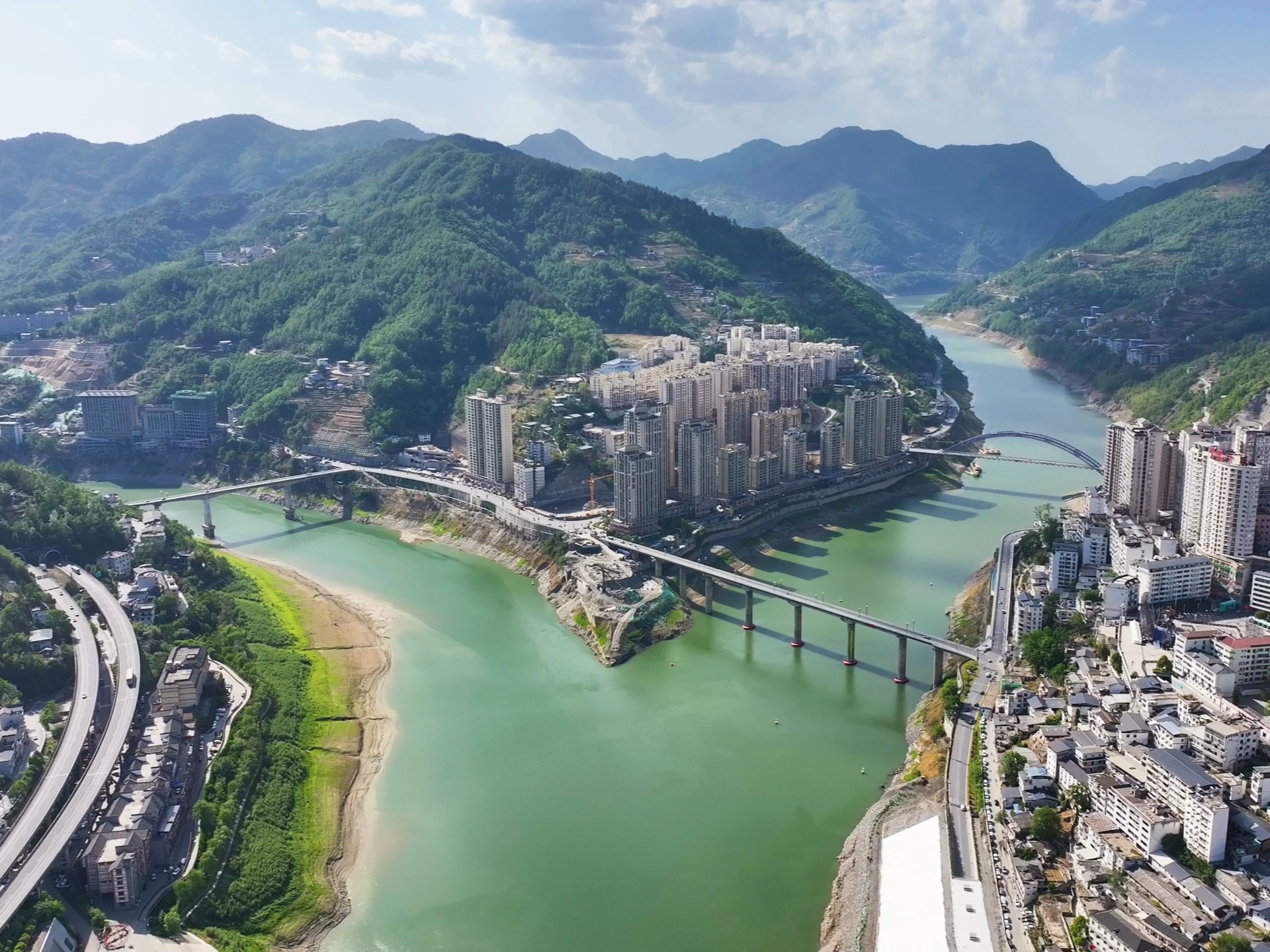 航拍陕南小城紫阳县