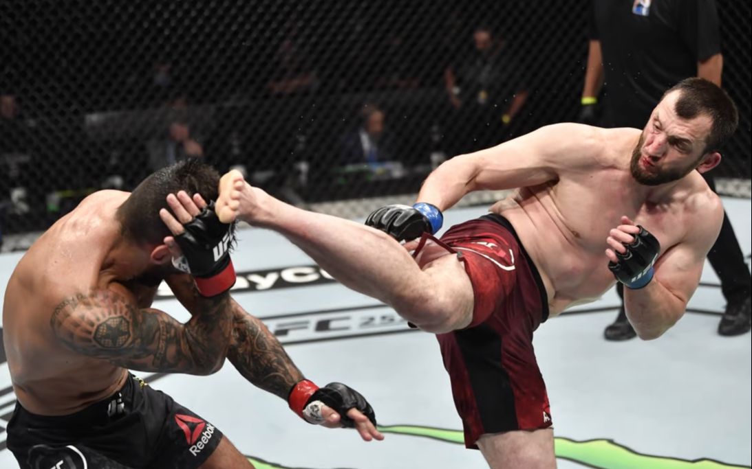 "散打沙皇"穆斯里穆:我要ko李景亮!