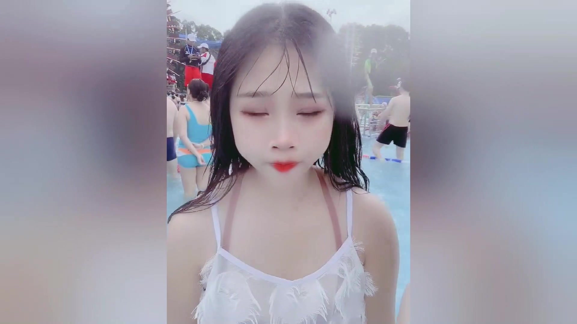 小姐姐去长隆水上乐园游泳好嗨啊