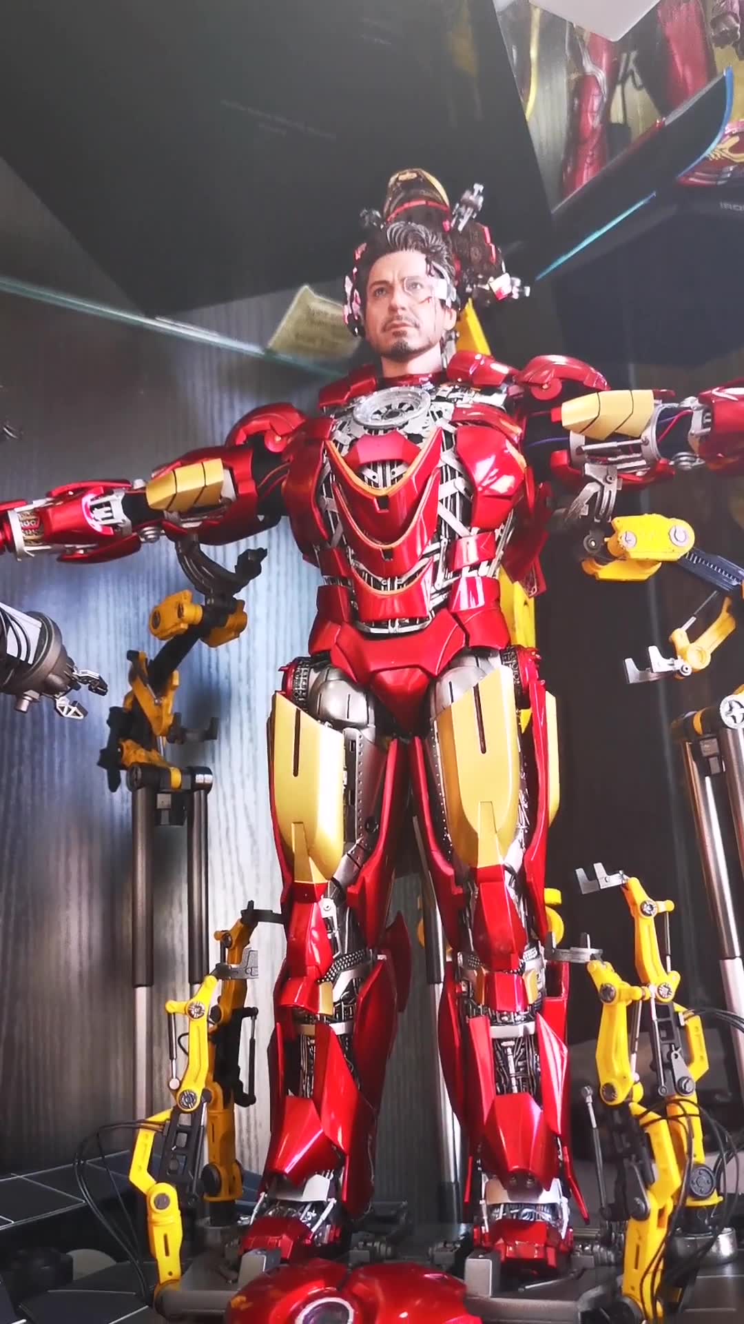 hottoys钢铁侠mk4拆甲台爆甲版展示欢迎交流
