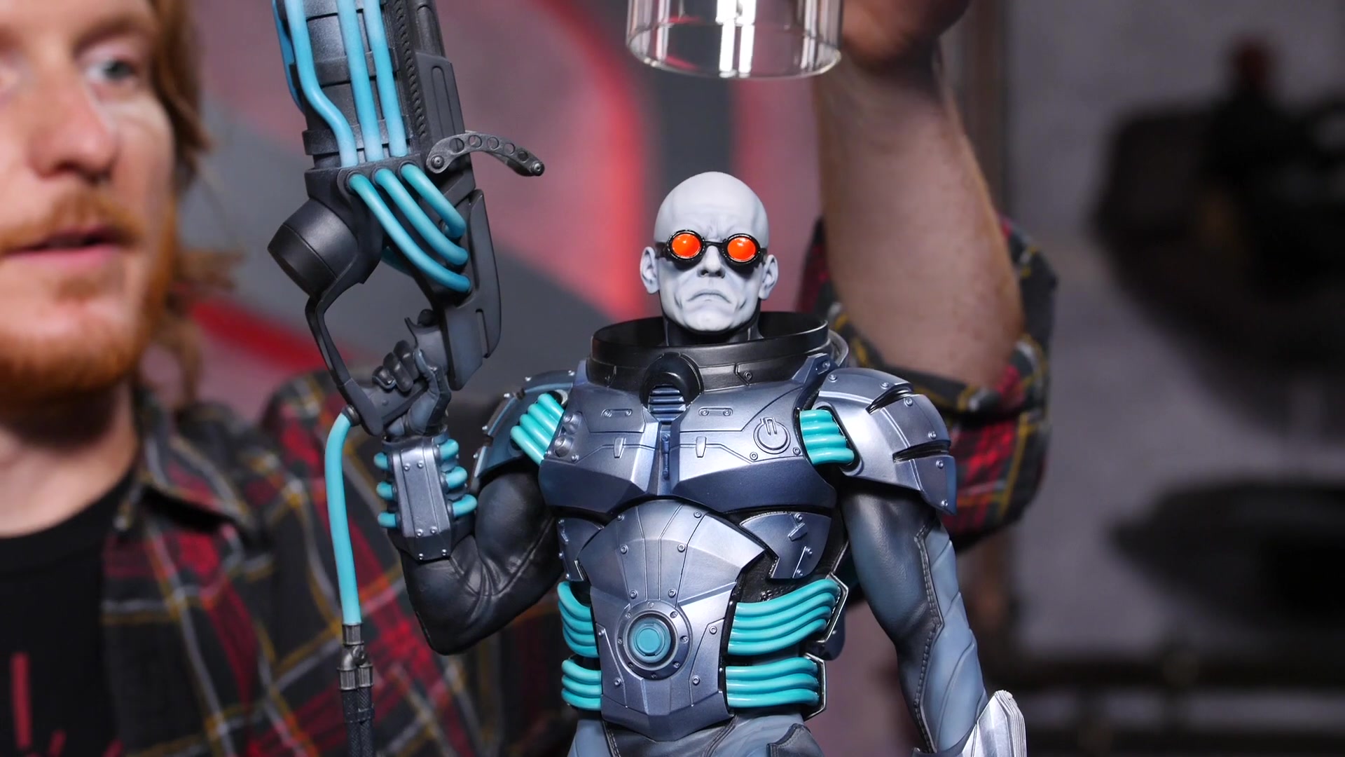 转载sideshow14急冻人雕像开箱