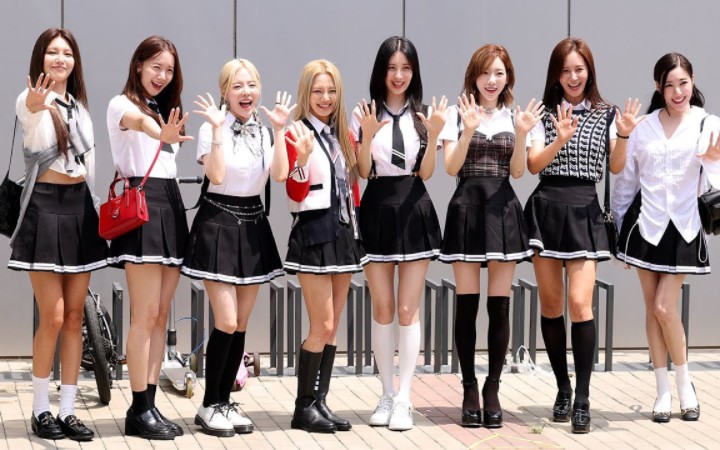 少女时代合体出演认哥上班!校服女帝 剧透新歌