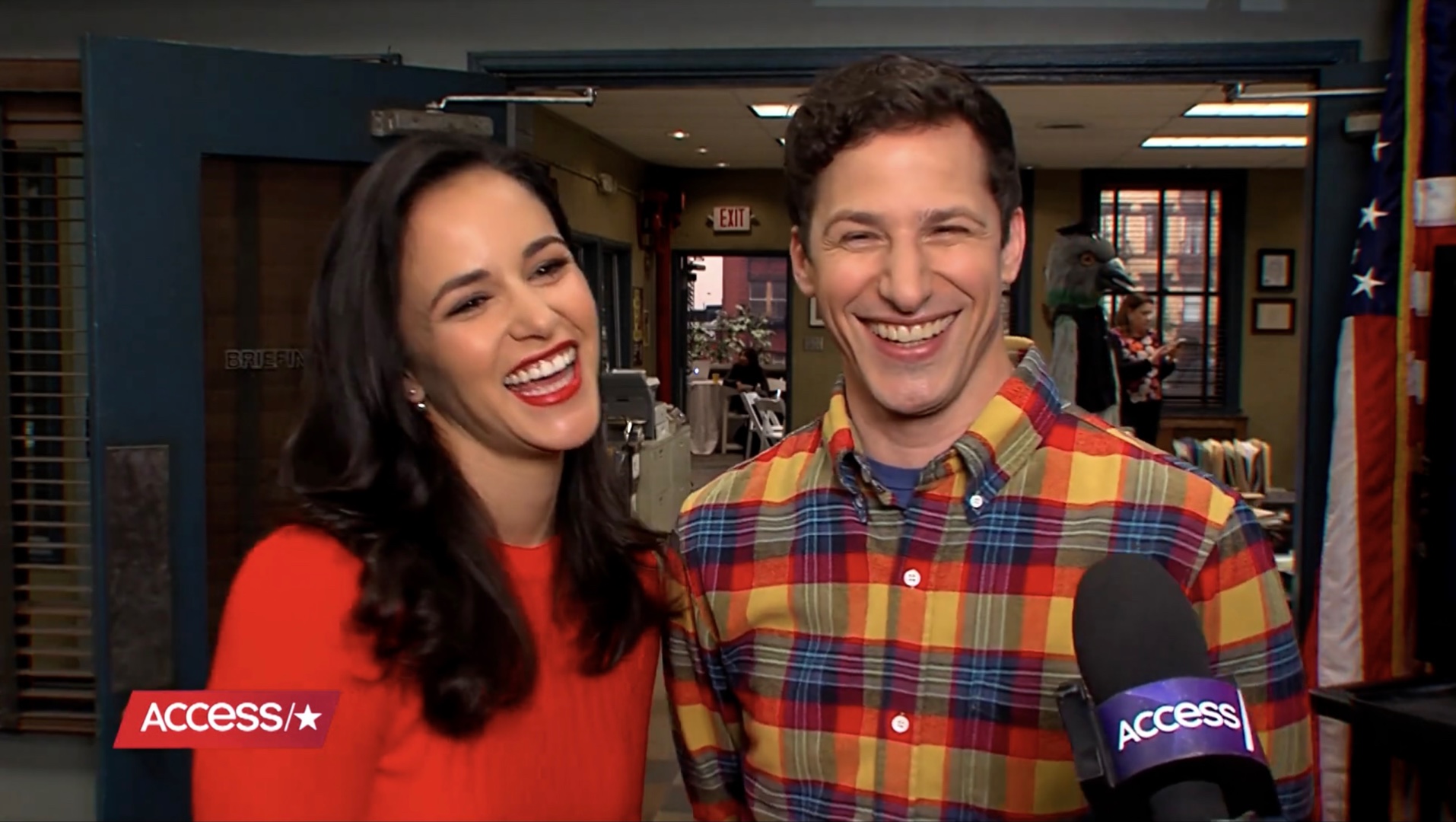 及nbc挽救99的片场双采|andy samberg x melissa fumero(ai双语熟肉)