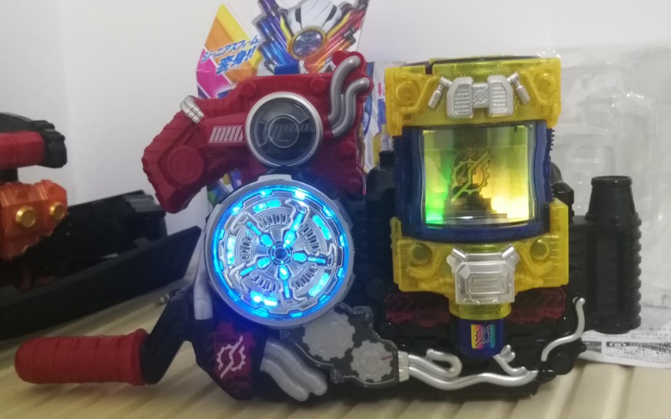 危险天才 禁断的道具 假面骑士build创骑 dx满瓶 大聪明