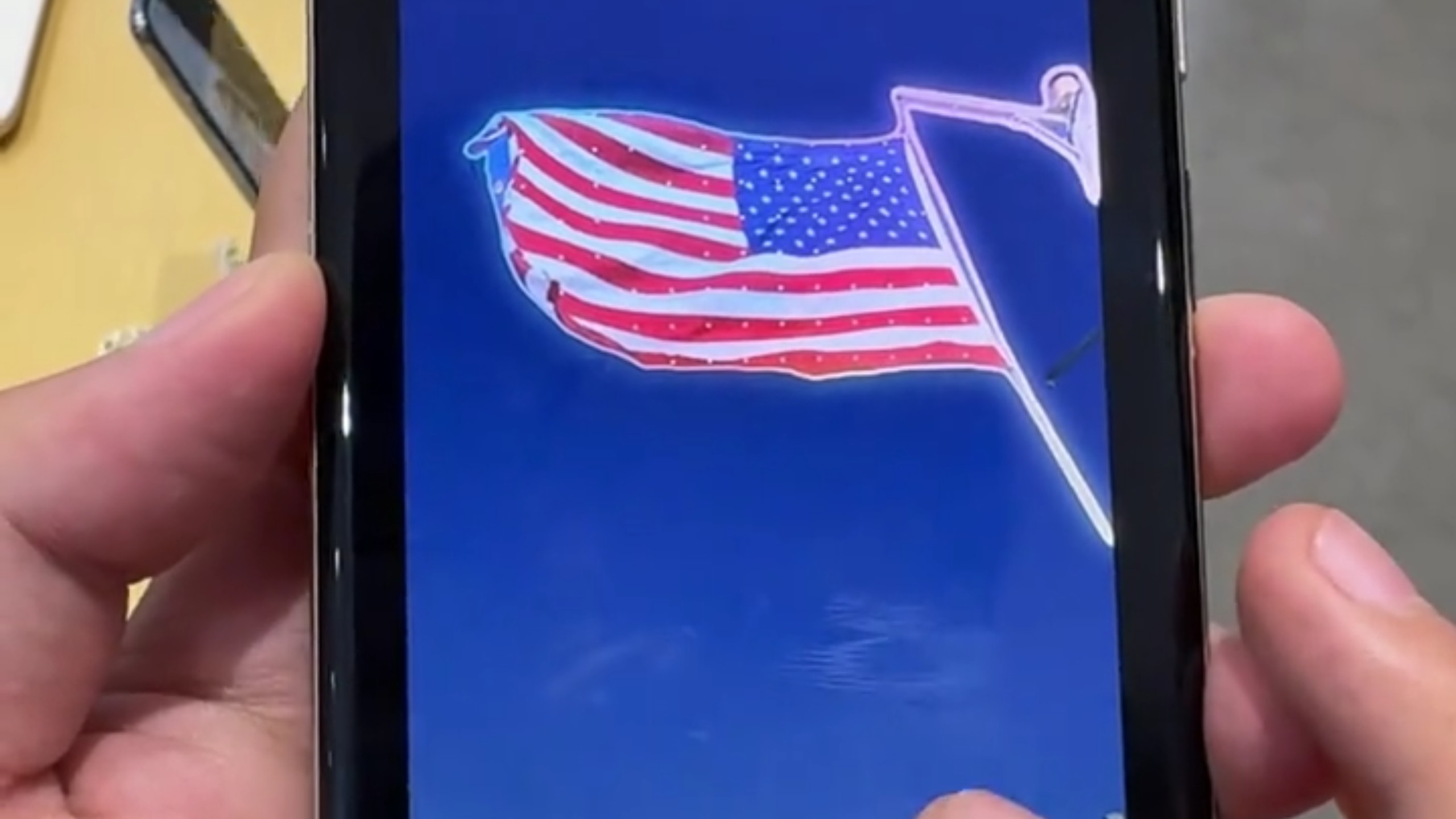 不愧是爱国手机