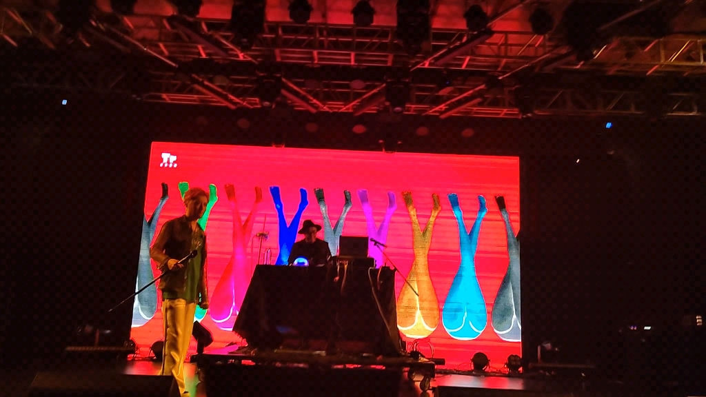 耀乐团巡演广州收官场《吹牛皮》嘉宾ja符龙飞