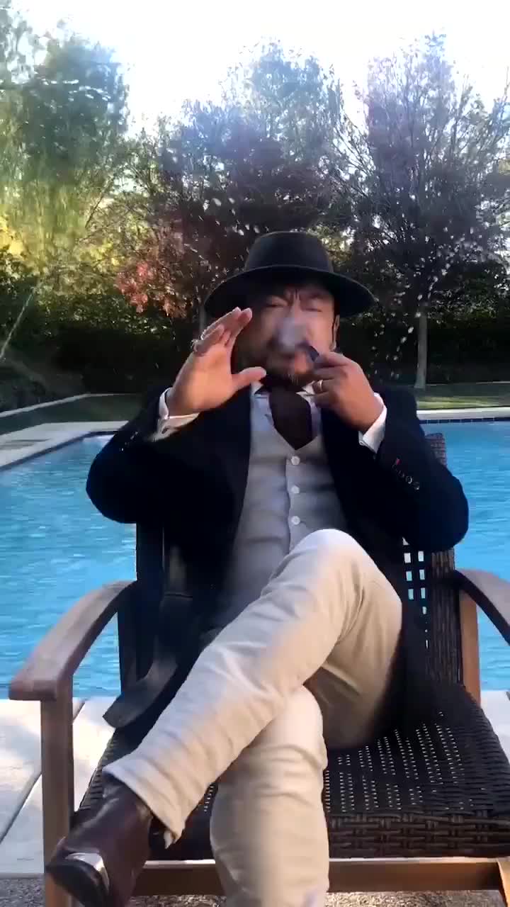 【铁帅】爱国企业家马平在感恩节戏谑昂撒奴隶主匪帮虚伪