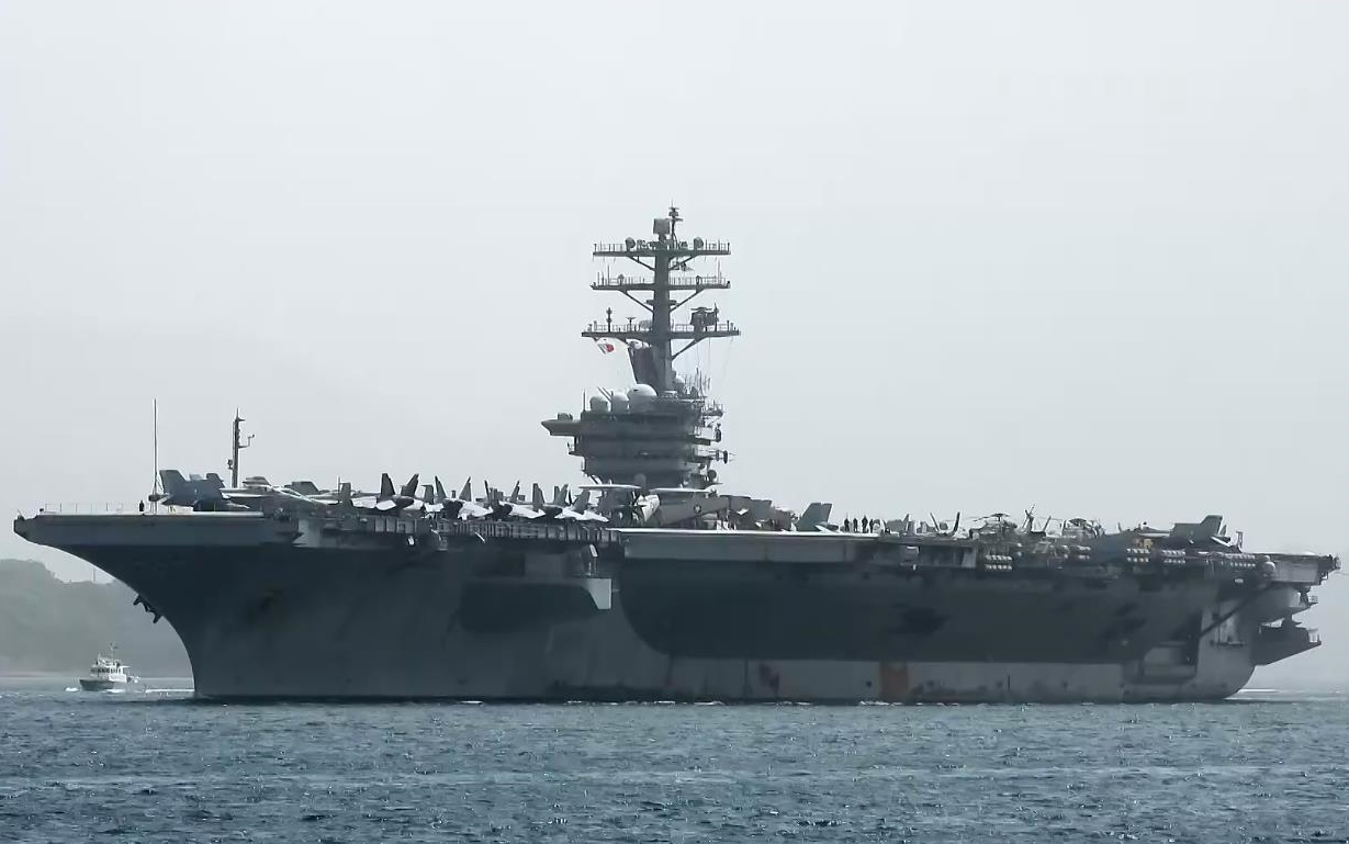 【美国海军】尼米兹级航空母舰“尼米兹”号(CVN68)驶离佐世保海军基地(2023/5/23)哔哩哔哩bilibili