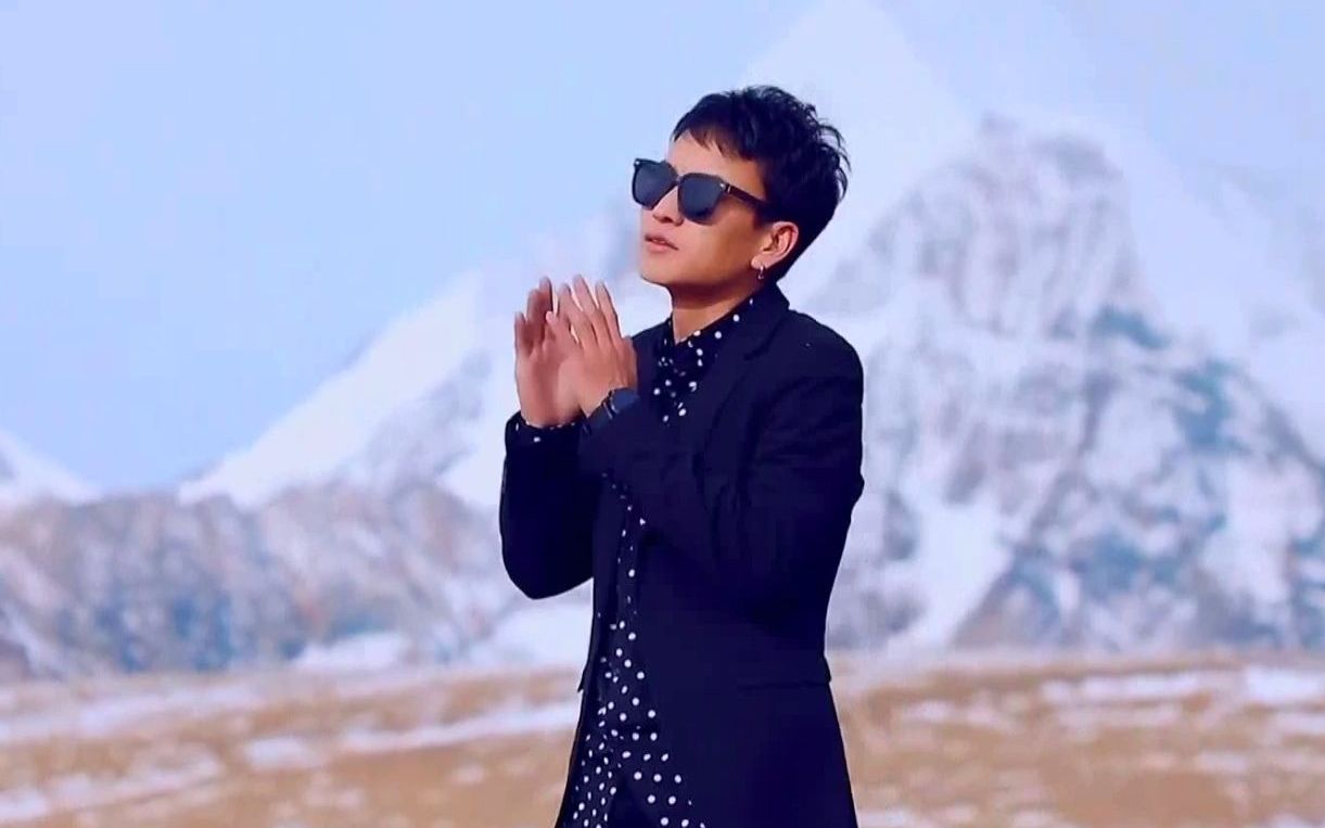 卫藏歌曲:喜马拉雅的祝福 演唱:旦巴坚参_哔哩哔哩_bilibili