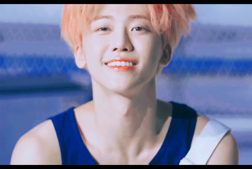 【罗渽民】粉发攻击,你能扛到几秒