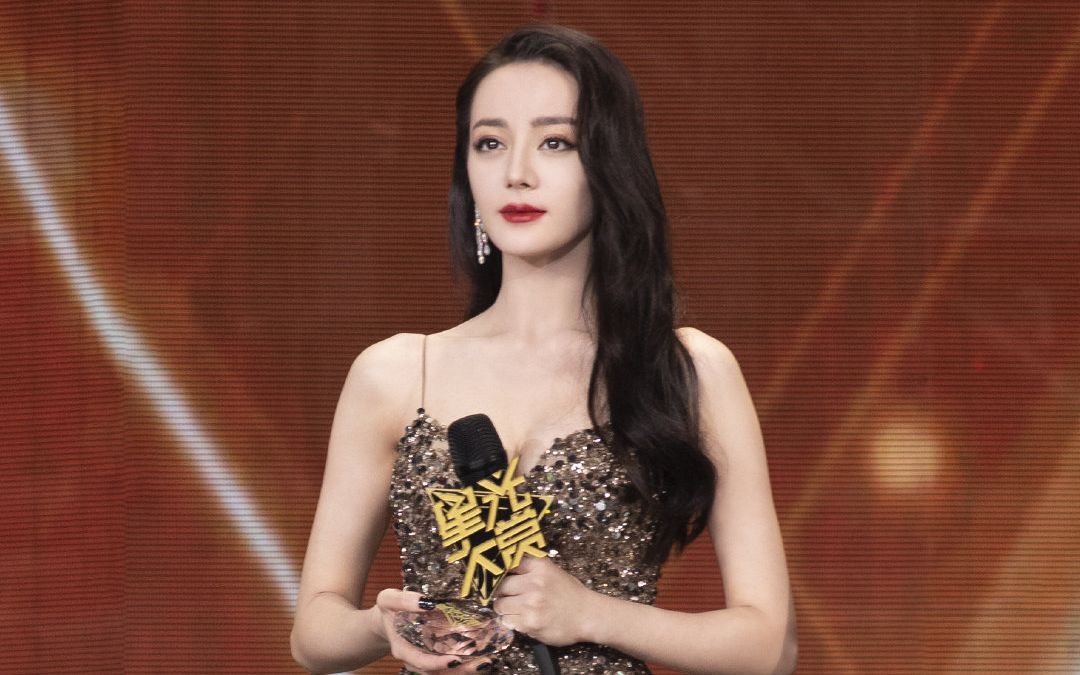 【迪丽热巴】星光大赏·姐姐美貌杀人