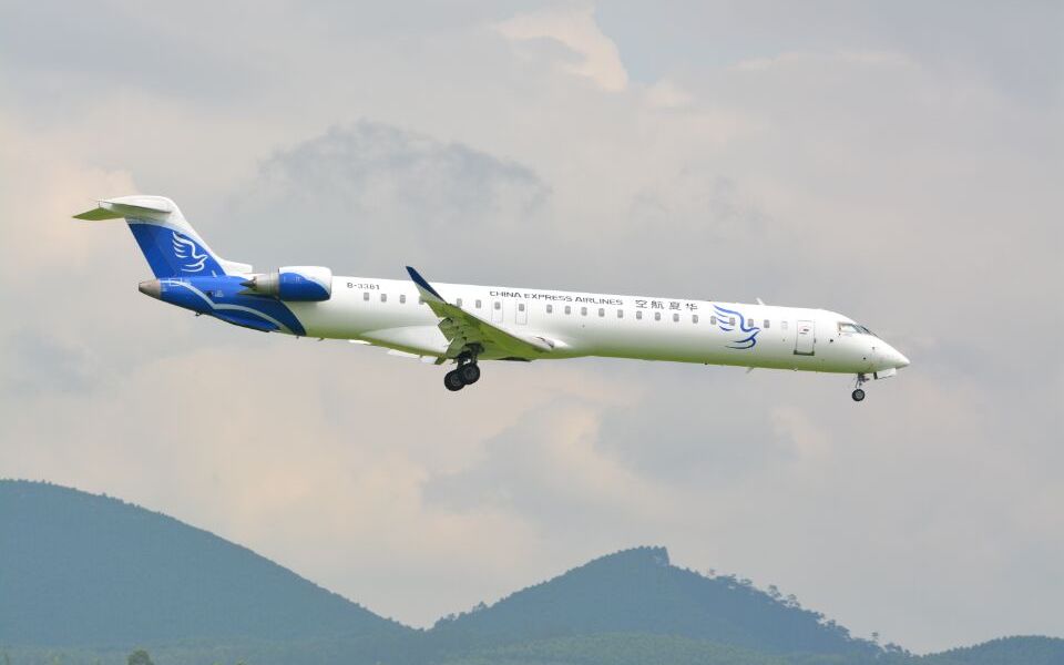 【飞行体验】华夏航空/庞巴迪crj900/经济舱飞行体验(桂林——河池)