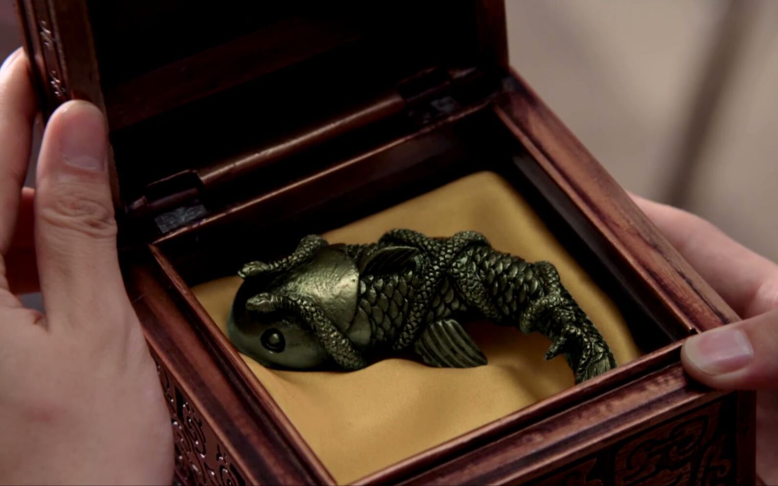 盗墓笔记吴邪得到蛇眉铜鱼这件宝贝足以震动老九门痛快