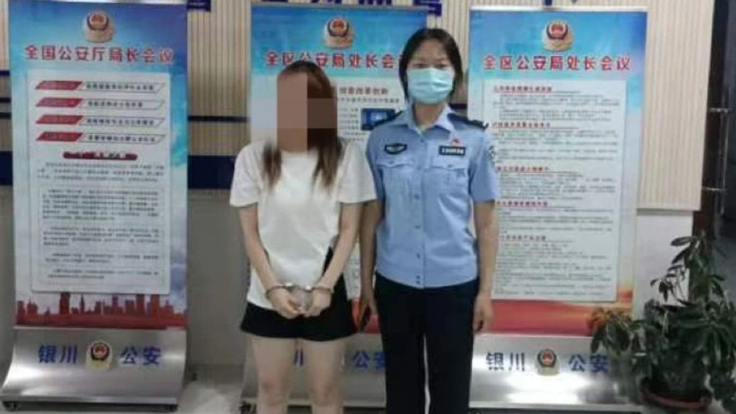 女子公开否认警方辟谣消息,称想体验一下拘留,“求锤得锤”被拘哔哩哔哩bilibili