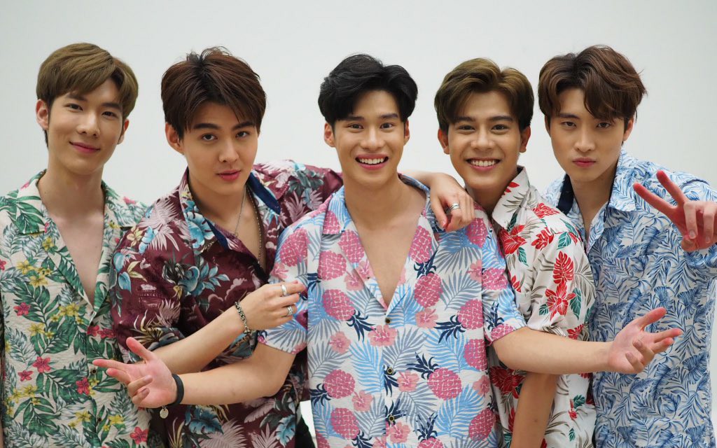 kissboysth脸书直播