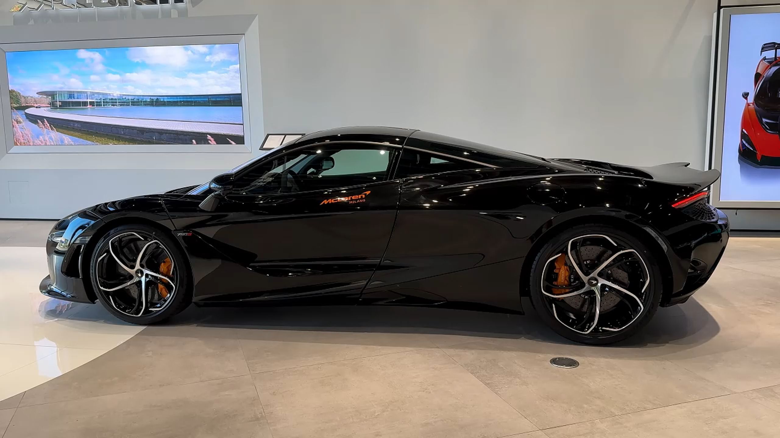 【4k】2025 款迈凯伦 750s - 内饰和外观