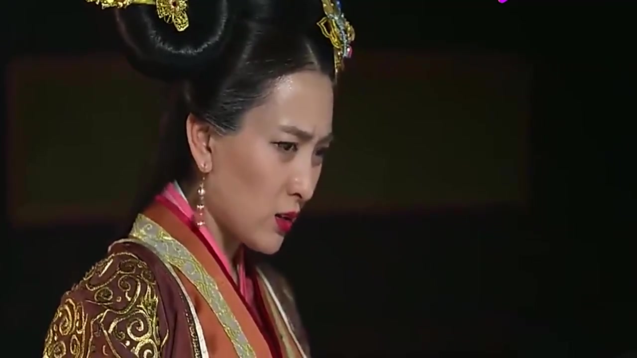 芈月传魏夫人提议找来巫婆是要加害于谁