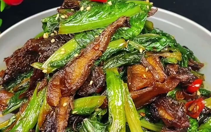 分享油麦菜炒鲜蘑做法