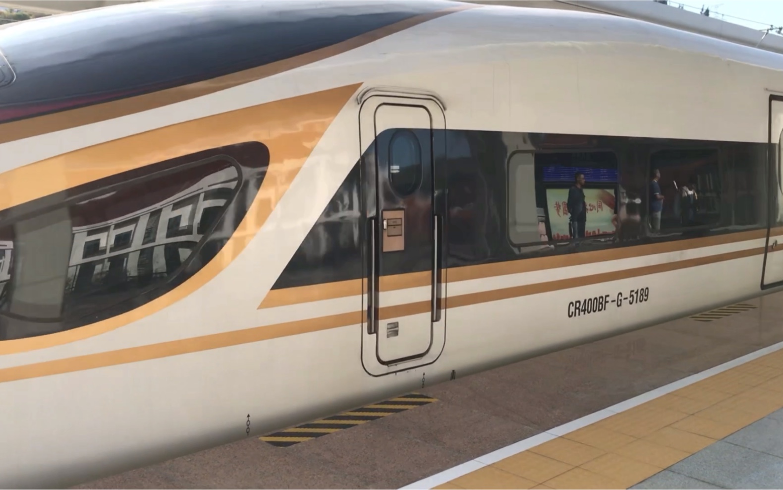 cr400bf-g担当g330进泉州南出莆田站(令人欲罢不能的兔子音)