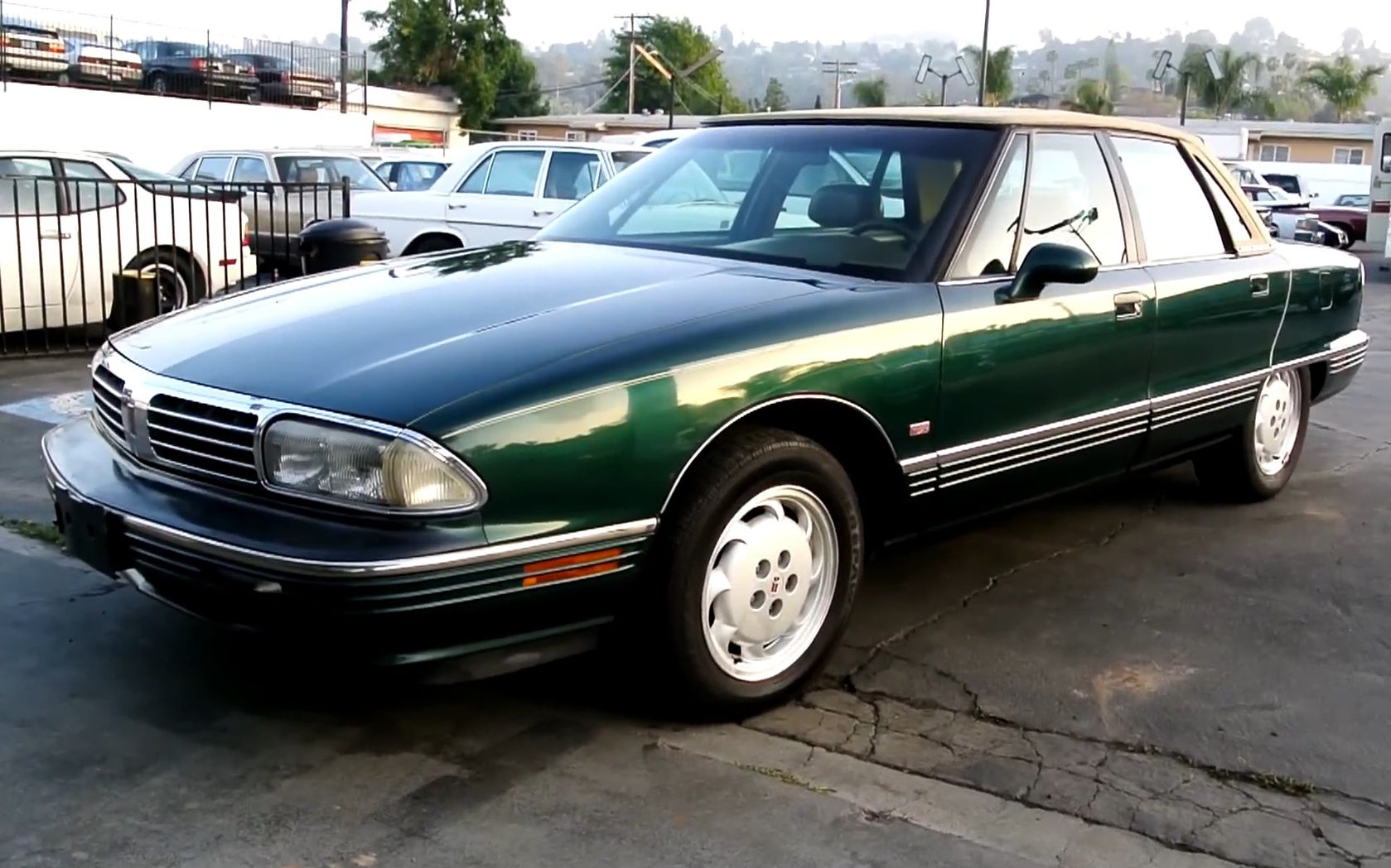 【c底盘】1995款奥兹莫比尔98 lss 3.8l supercharged v6 评测&试驾3.