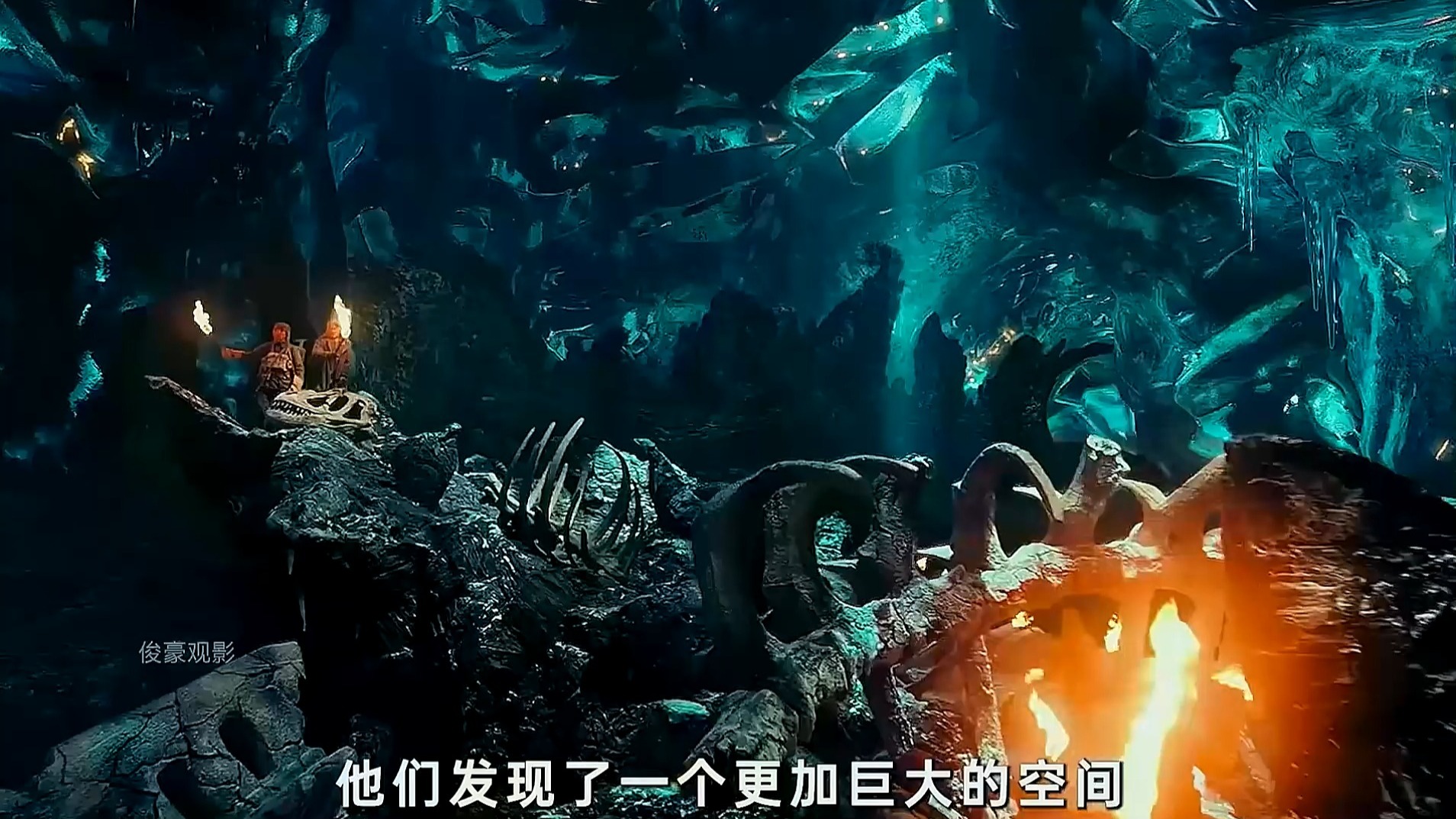 昆仑山惊现巨型未知生物,胡八一探险队身陷危局!