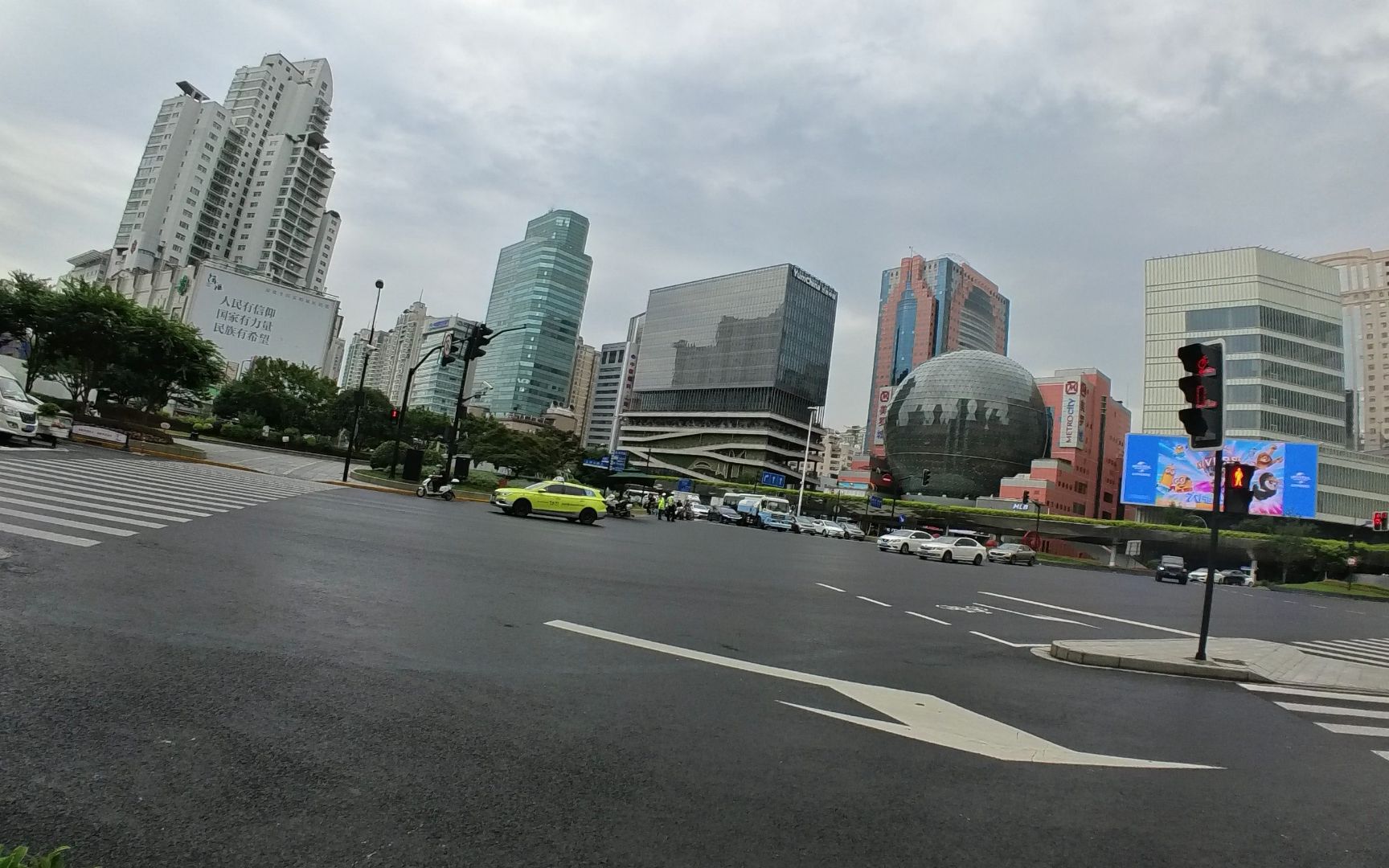 insta360 go3 实拍画质 2k 街景拍摄